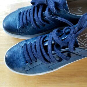 Like NEW MIZMOOZ Blue Sneakers Women 37